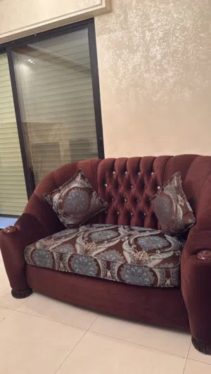 طقم كنب بحاله جيده