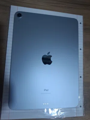 Apple iPad Air 4 64 GB in Basra