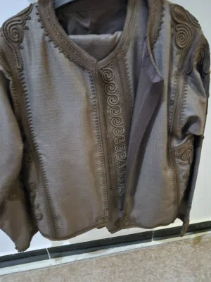 زبون ثلاث قطع