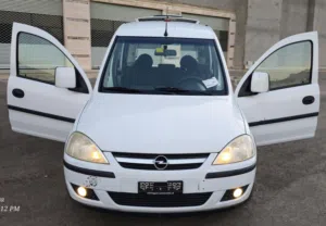 اوبل كومبو تجارية موديل 2007 محرك 16×16 استيراد سويسري جمرك رسالة مفتوحة ماشية في العداد 160