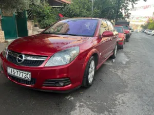 Used Opel Vectra in Amman