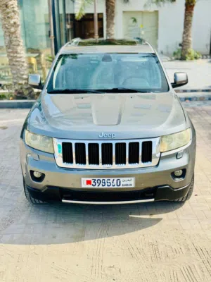 **URGENT SALE**2011 JEEP Grand Cherokee 3.6 Limited #Panoramic Sunroof #Leather Interiors