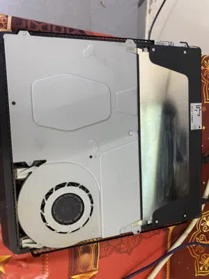 بلستيشن فور للبيع بحاله ممتازه