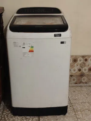 غساله سامسونك للبيع جديده استعمال اقل من8اشهر  .  سعرهه 200 الف.. غسالة ملابس