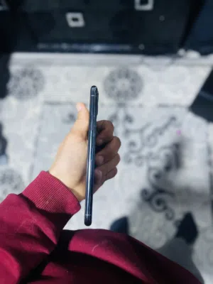 ايفون 11 برو مكس للبيع