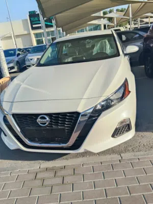 Used Nissan Altima in Sharjah