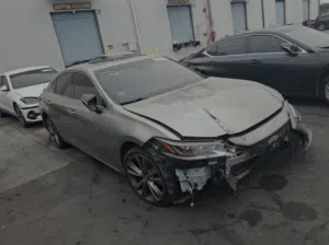 Used Lexus ES in Al Batinah