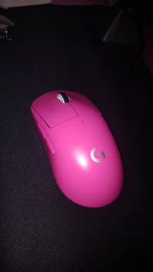 Logitech G Pro Superlight Pink Working fine with slight dust in the scroll wheel fixed price