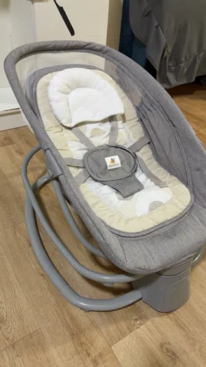 هزاز بيبي مع موسيقى هادئة