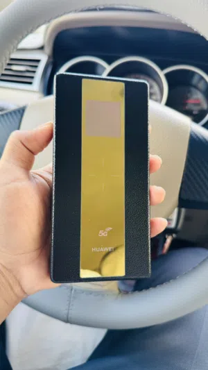 Huawei 5G WiFi Pro E6878-370 Battery 8000mAh unlocked  Any Sim card Support