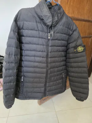 جاكيت Stone Island اصلي 100% محشي ريش قياس لارج بحال الجديد