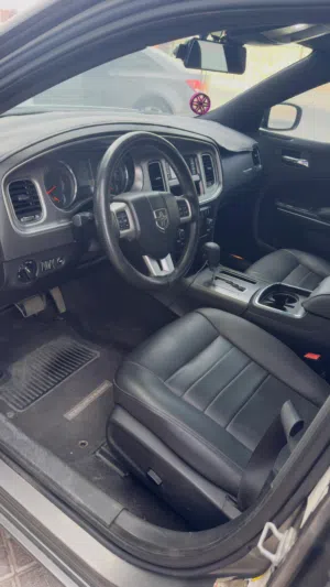 dodge charger 2011 3.6 litre 3600 cc engine 6 cylinder only serious buyer contact me