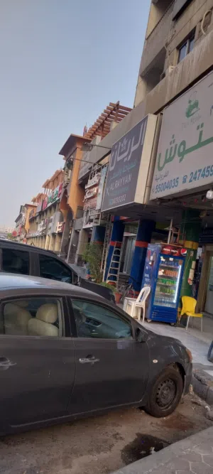 مكاتب تجاريه للايجار بمجمع الهاشمية بشارع حبيب مناور
