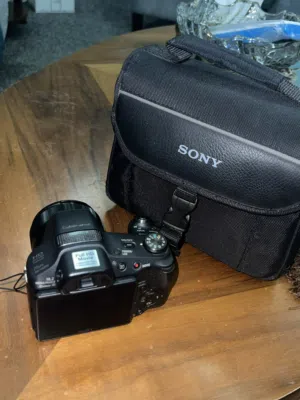 كاميرا Sony Cyber-shot للبيع قابل للتفاوض
