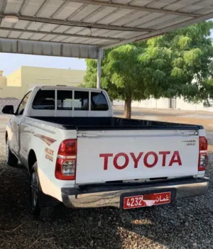 بيك آب نقل عام وتوصيل البضائع والأغراض Public transport and delivery of goods and objects
