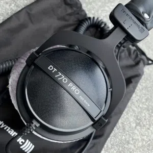 Beyerdynamic DT 770 Pro 250 Ohms للبيع سماعة