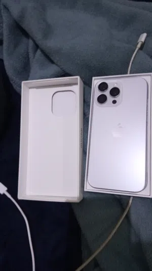 Iphone 16 Pro Max New Condition 10 10 Battery Health 100 percent Cycle Count 35 only