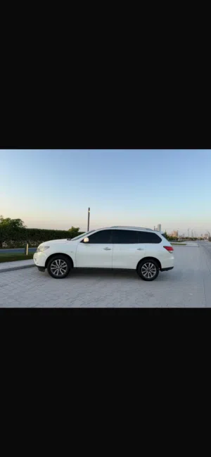 Nissan pathfinder