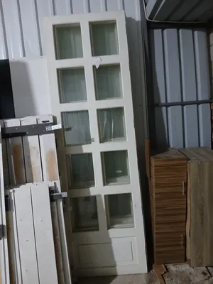 ابواب خشب مستعمل عدد 4 ابواب بدون اطار قياس 87×284