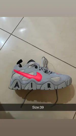 Sport Shoes . Other . 43 . Used0