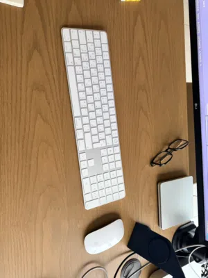 Full Magic Keyboard Apple
