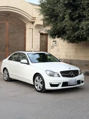 مرسيدس  C300  موديل 2009