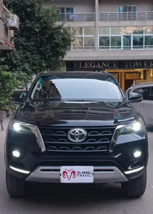 SUV Toyota in Cairo