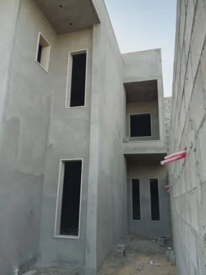 سلام عليكم  عرض عقار بيع  عرض شقق الايجار وله بيع  وبي نسبه