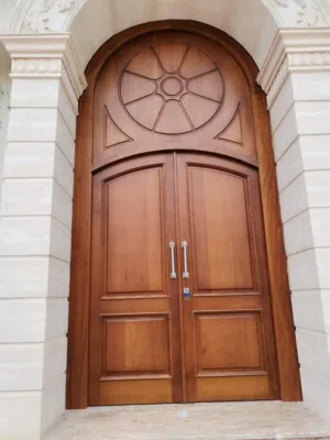 تصنيع وطلاء أخشاب