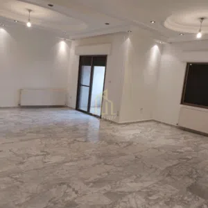 بإطلالة مفتوحة وتشطيبات راقية شقة طابق ثاني 185م في أجمل مناطق دير غبار/ ref 9999