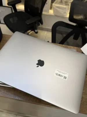 Apple MacBook Pro 16” Intel Core i9 32GB RAM 1TB SSD iService