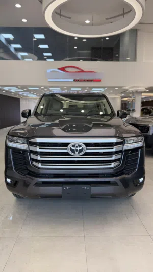 Toyota . Land Cruiser . 2026 . New1