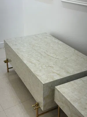 طاولات تقديم