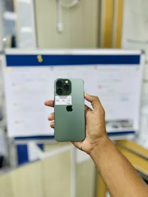 Iphone 13 pro 512gn special edition excellent looking phone