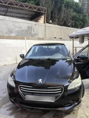 Peugeot 301 2014 بحال الوكاله للبيع