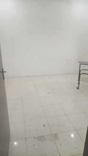 ‏غرفة نوم ‏.‏ غير مفروشة ‏.‏ شهري‏1