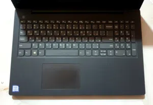 Lenovo core i3 الجيل الثامن  الرام 8G الهارد 120ssd  حجم الشاشة 15.6