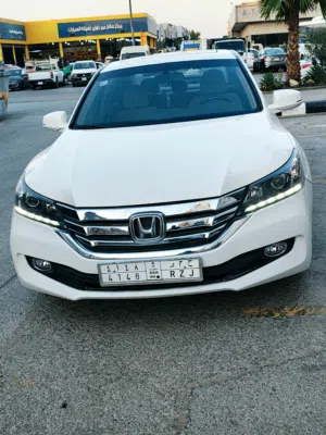 HONDA ACCORD 2015 FOR SALE – CLEAN, RELIABLE & READY TO DRIVE!