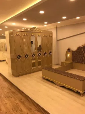 غرفة نوم رهيبة الجودة تتحدث