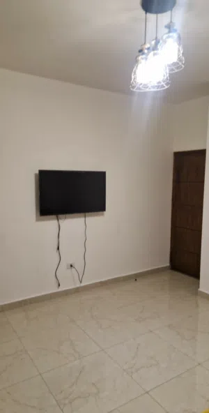 غرفة سوبر ديلوكس حديثه مع حمام للإيجار – مرج الحمام