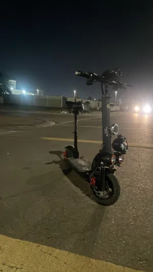 سكوتر الوحش