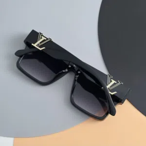 لويس فيتون LV
