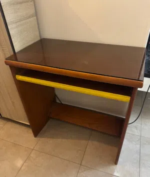 مكتب للبيع