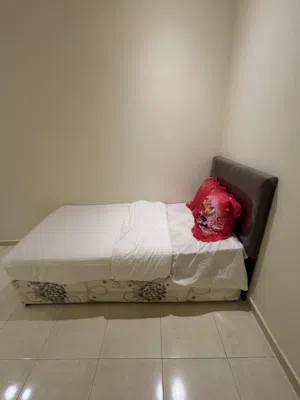 سرير جديد للبيع