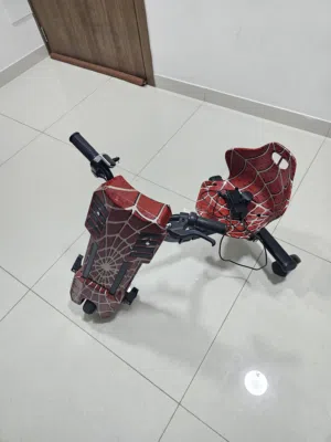 دراجة دريفت ثلاثية العجلات 360 مع مميزات إضافية، ساعة بلوتوث وسرعات بحالة ممتازة استخدام بسيط _ بوشر