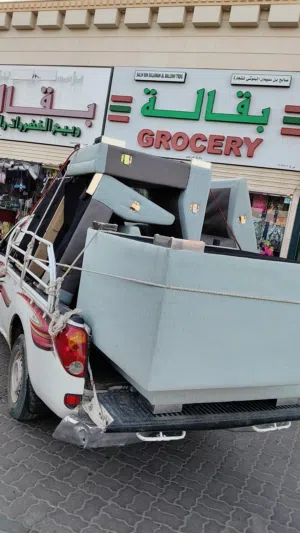 نقل اغراض من الشارقة الى مسقط ونزوى حسب الاتفاق