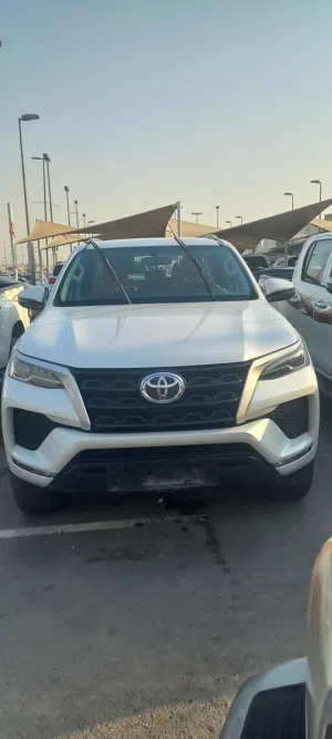 Used Toyota Fortuner in Sharjah