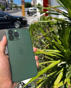 ايفون 13 برو ماكس نضيف للبيع مع الكشف