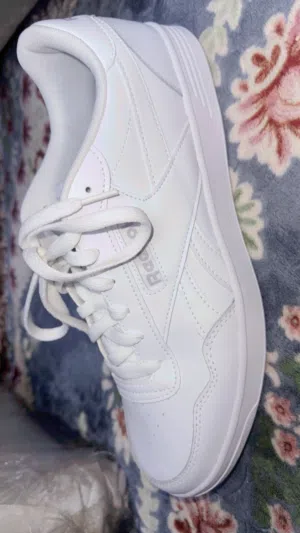 حذاء reebok 45.5 بسعر حررررررررق