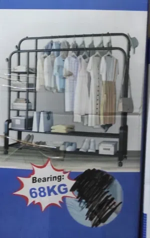 علاقة ملابس